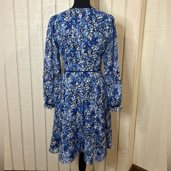 Hobbs London Sasha Tie Neck Floral Mini Dress, size 4. - Picture 4 of 10